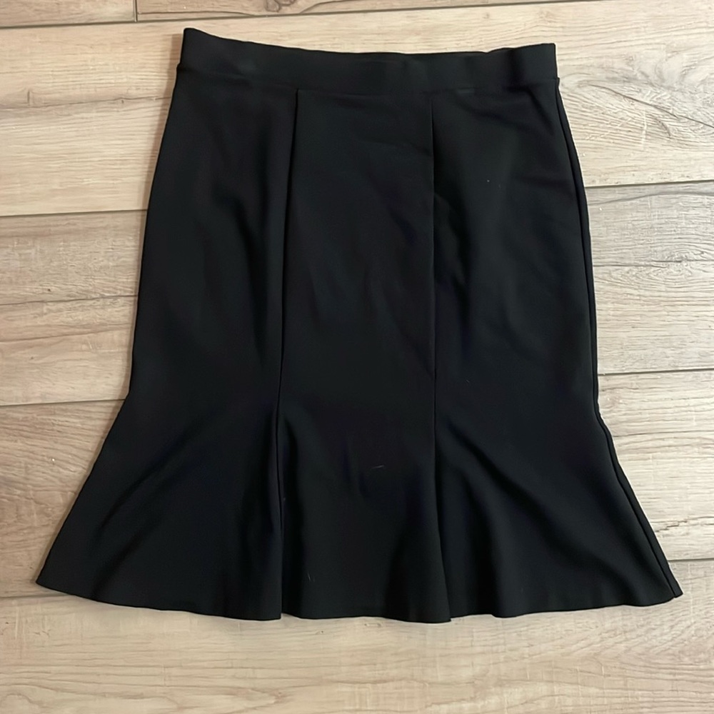 WHITE HOUSE BLACK MARKET Skirt